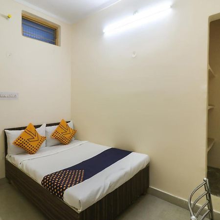 Spot On Negi Home Stay Dehradun Extérieur photo