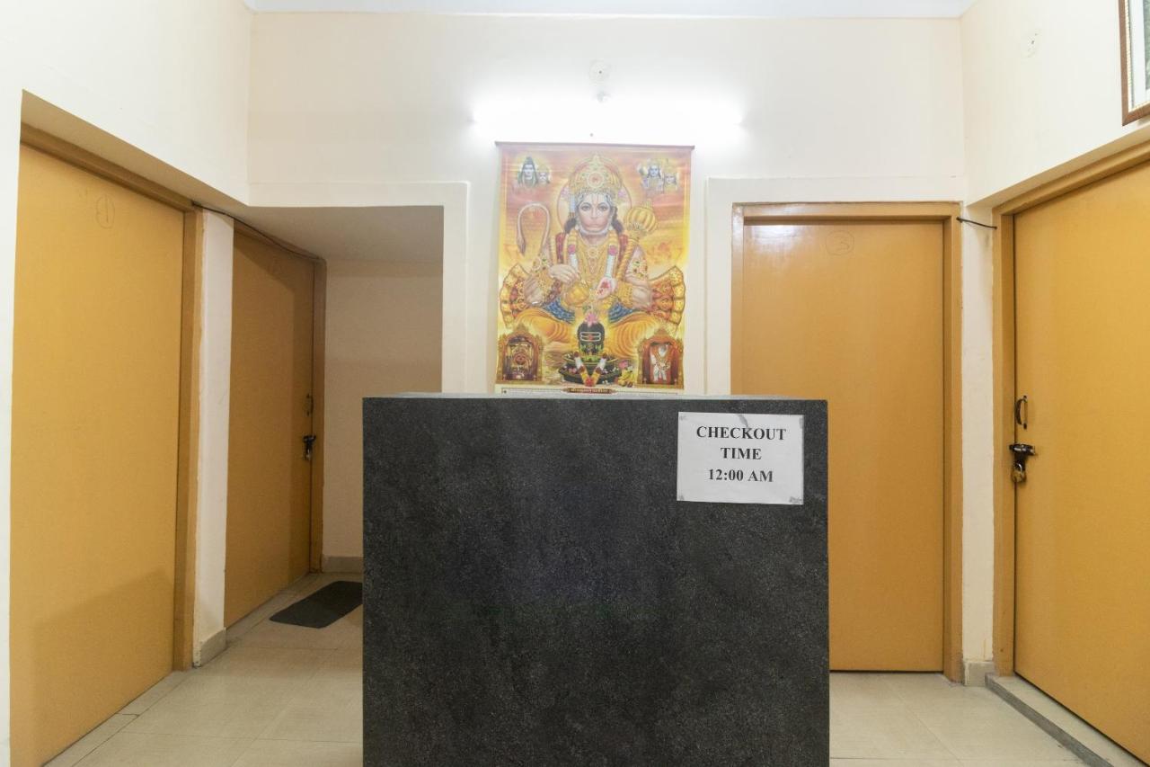 Spot On Negi Home Stay Dehradun Extérieur photo