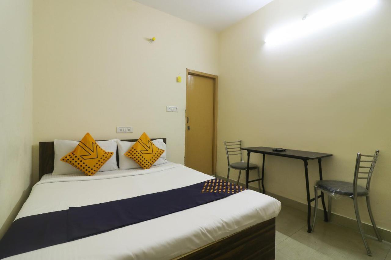 Spot On Negi Home Stay Dehradun Extérieur photo